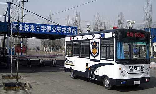 懷來縣甘字堡公安檢查站執行任務現場