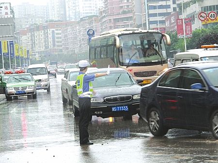移動警務室街口執勤發揮的作用大