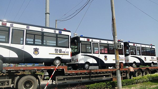成都市公安局再次發車