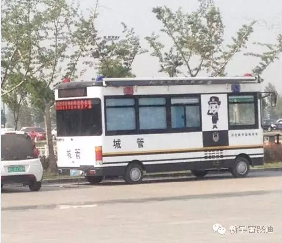 躍迪移動警務室批量發(fā)車邢臺—零距離服務群眾