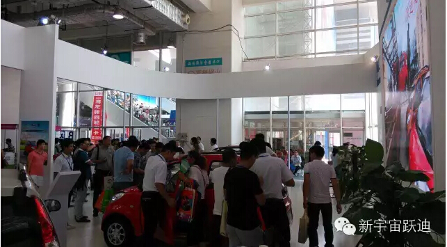 躍迪電動(dòng)汽車(chē)濟(jì)南展會(huì)回顧