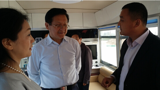 陜西省政協(xié)副主席、民革省委主委李曉東到躍迪集團(tuán)陜西躍迪新能源汽車有限公司項(xiàng)目建設(shè)基地調(diào)研