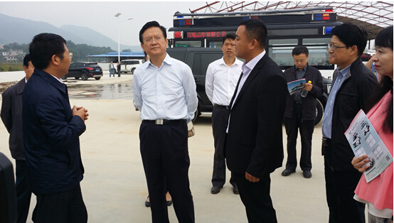 陜西省政協(xié)副主席、民革省委主委李曉東到躍迪集團(tuán)陜西躍迪新能源汽車有限公司項(xiàng)目建設(shè)基地調(diào)研