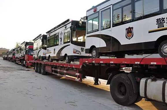 北京市56臺躍迪移動警務室服務于世界反法西斯戰爭70周年閱兵式