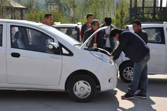 躍迪集團河北新宇宙電動車有限公司優(yōu)秀經(jīng)銷商營銷、技術交流大會順利拉開序幕