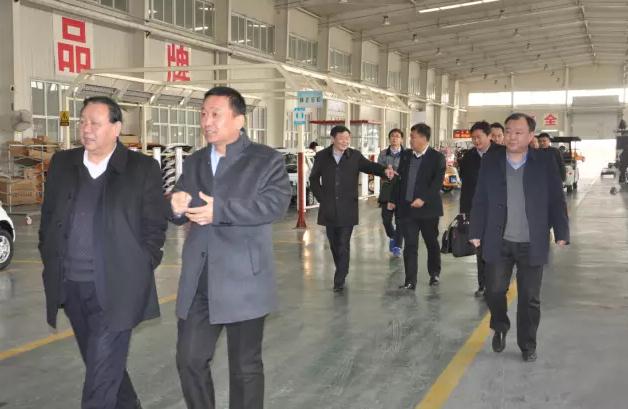 安慶市委常委、副市長華克思一行到河北躍迪新能源科技集團參觀考察