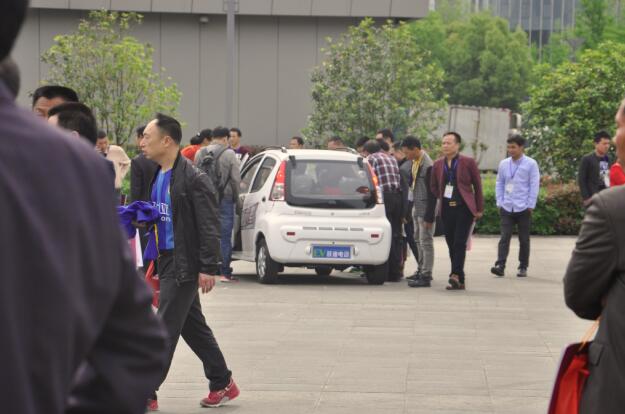 躍迪汽車強勢登錄南京新能源汽車展，引領行業發展新軌道