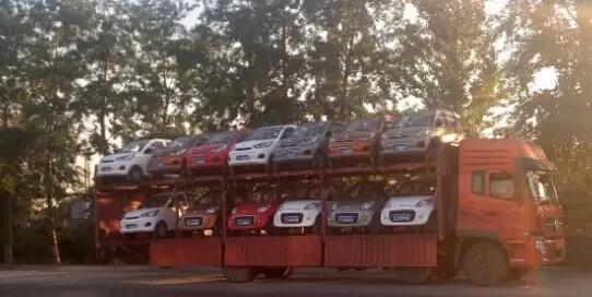 躍迪電動汽車批量發車曲阜——綠色出行新選擇