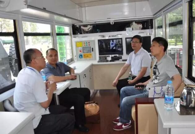 躍迪移動測速卡口、躍迪定制智能人臉識別成為本屆警用裝備博覽會焦點