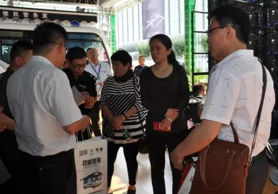 躍迪移動測速卡口、躍迪定制智能人臉識別成為本屆警用裝備博覽會焦點