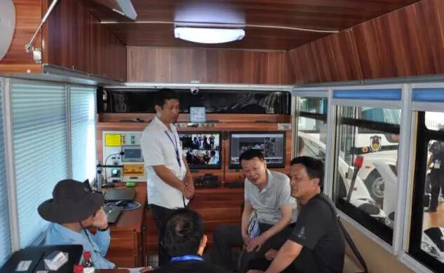 躍迪移動測速卡口、躍迪定制智能人臉識別成為本屆警用裝備博覽會焦點