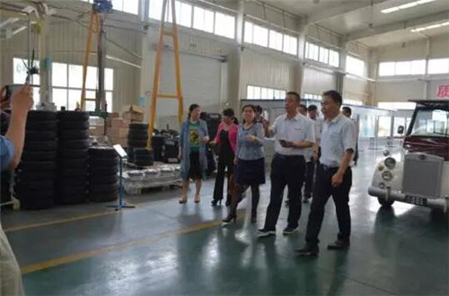 電動(dòng)巡邏車