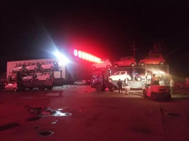  躍迪電動汽車批量裝車完畢準備發車