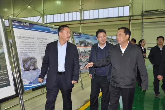 全國政協副主席劉曉峰到躍迪集團旗下陜西躍迪新能源汽車有限公司調研