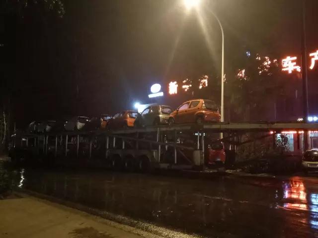 躍迪電動汽車發往山東