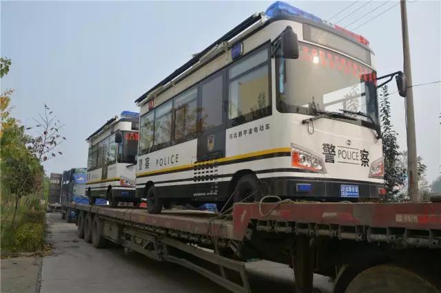 純電動(dòng)警務(wù)室圖片