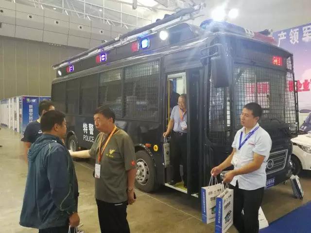 第四屆中國(guó)—亞歐安防博覽會(huì)暨十三屆新疆警用反恐技術(shù)裝備博覽會(huì)圓滿閉幕——躍迪系列警務(wù)用車好評(píng)如潮