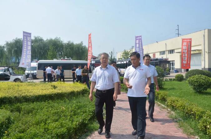 石家莊市人大常委會(huì)副主任安樹國一行蒞臨躍迪集團(tuán)參觀考察