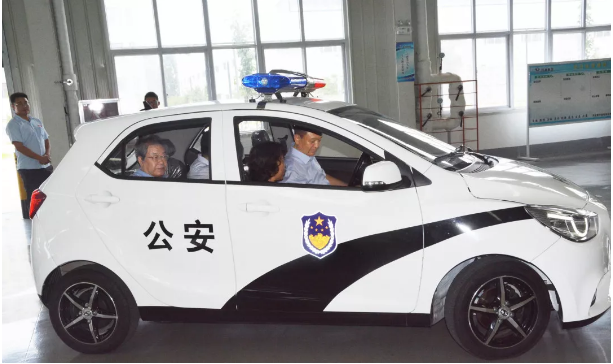 河北省政協(xié)副主席盧曉光，河北省委統(tǒng)戰(zhàn)部副部長、省工商聯(lián)黨組書記郭翠朵率調(diào)研組到躍迪集團(tuán)開展重點(diǎn)提案督辦調(diào)研