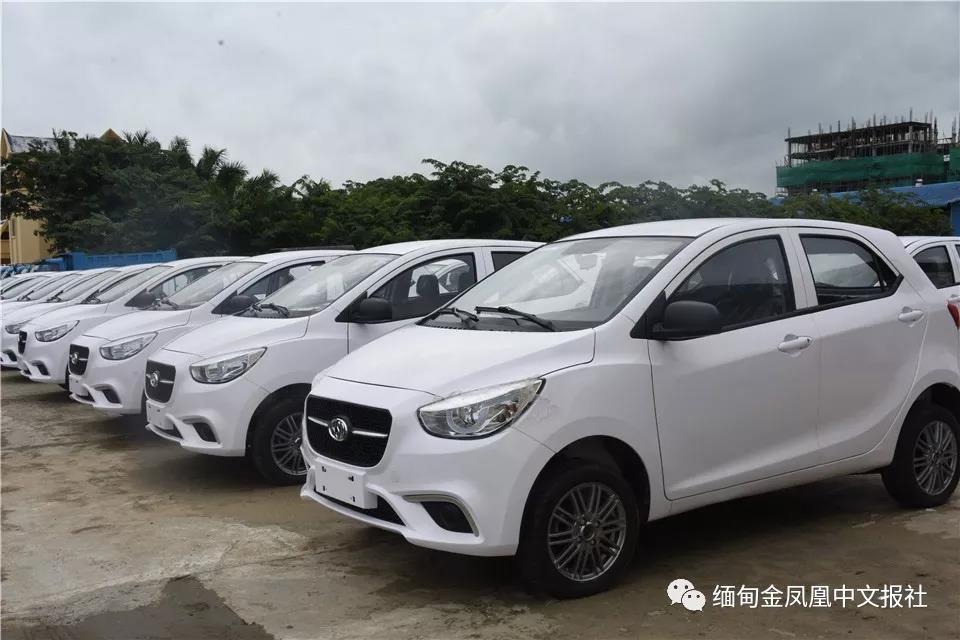 喜報(bào)!躍迪360混動(dòng)版新能源汽車緬甸正式上市