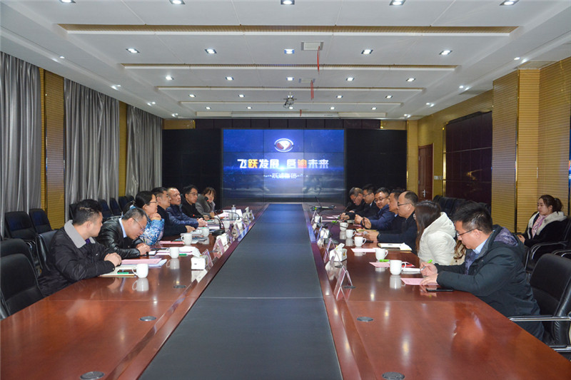 江西省新余市人民政府市長徐鴻一行蒞臨躍迪集團(tuán)考察調(diào)研