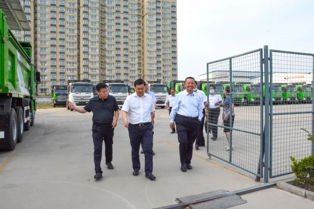 元氏縣委副書記、縣長曹鉑一行蒞臨躍迪集團考察調(diào)研