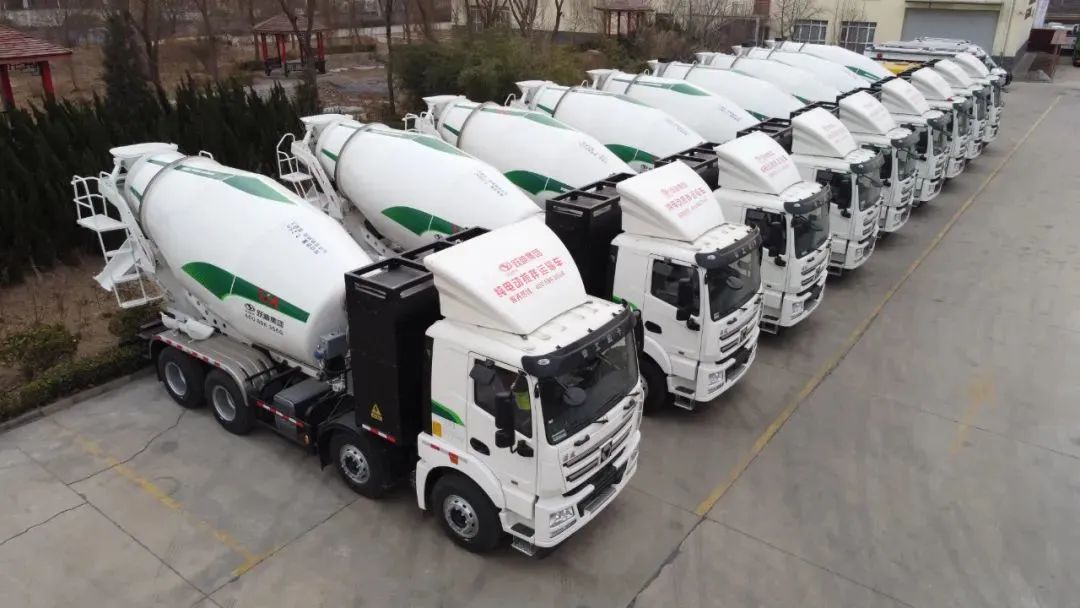 白俄羅斯 BATE 總經理一行赴躍迪集團參觀考察