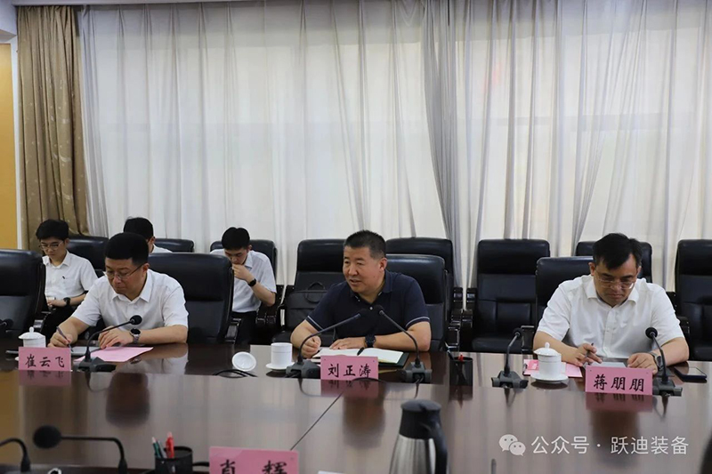 中國重汽集團(tuán)董事長劉正濤到躍迪集團(tuán)調(diào)研