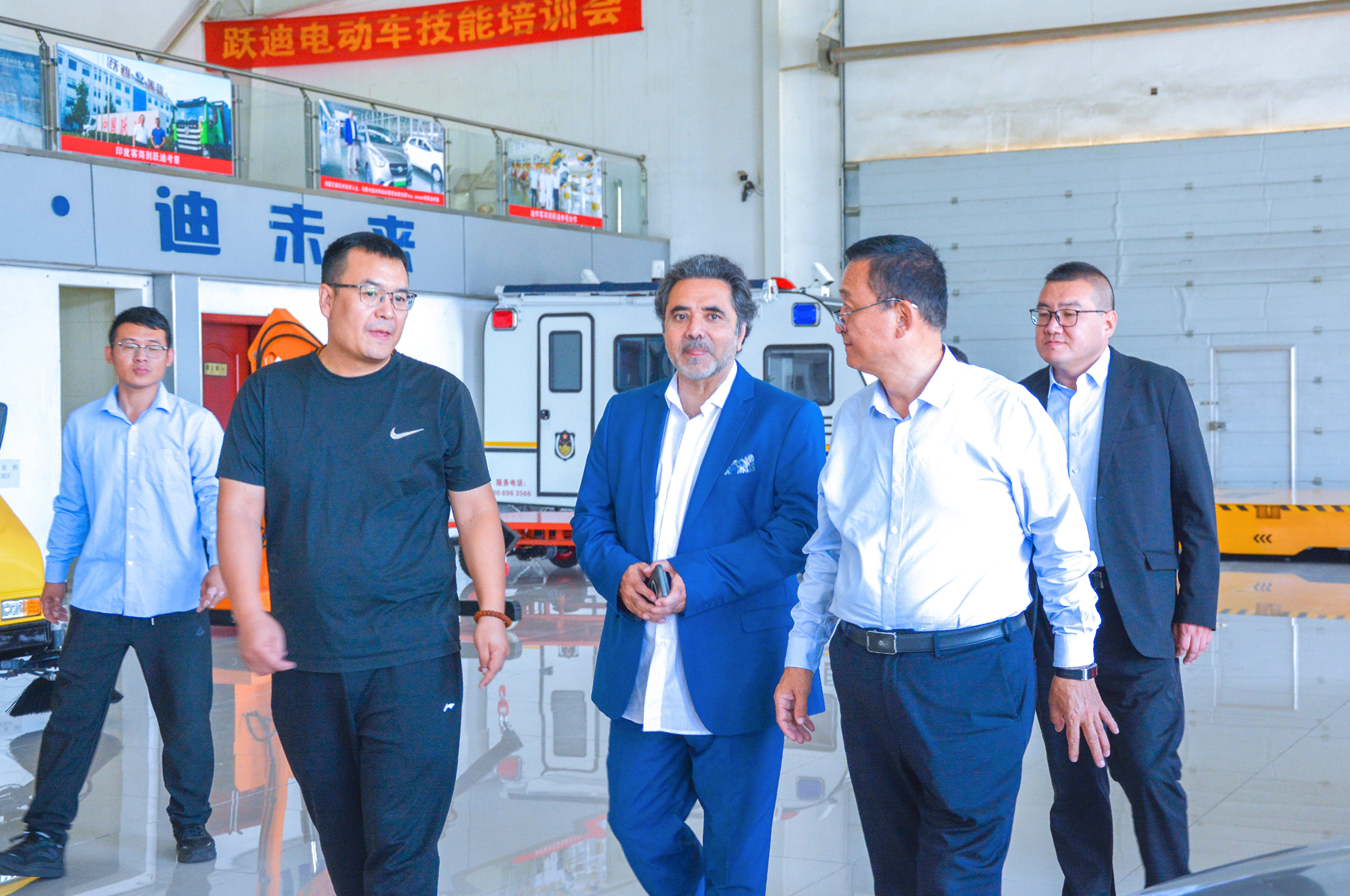 沙特客商到躍迪洽談合作 共探智能綠色出行